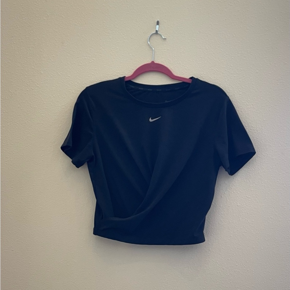 Nike Dri-FIT One Luxe Women's Twist Cropped Short-Sleeve Top
